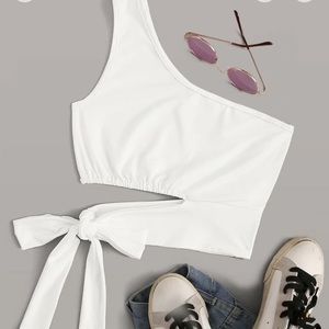 NEW! FINAL PRICE ! One shoulder crop top